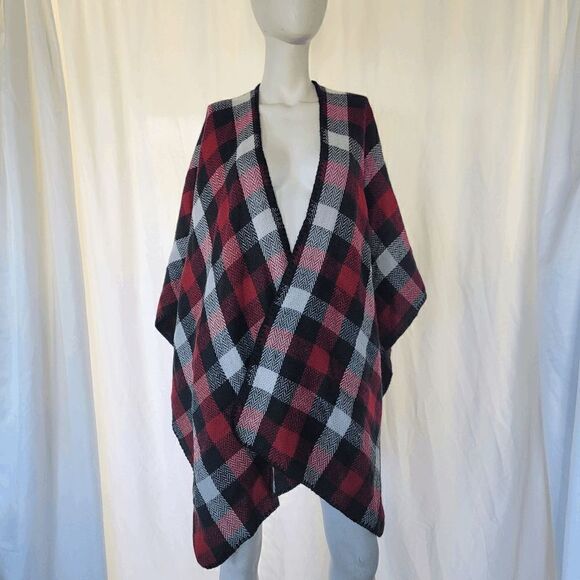 Woolrich womens reversible poncho plaid red and plain black one size - Picture 3 of 10
